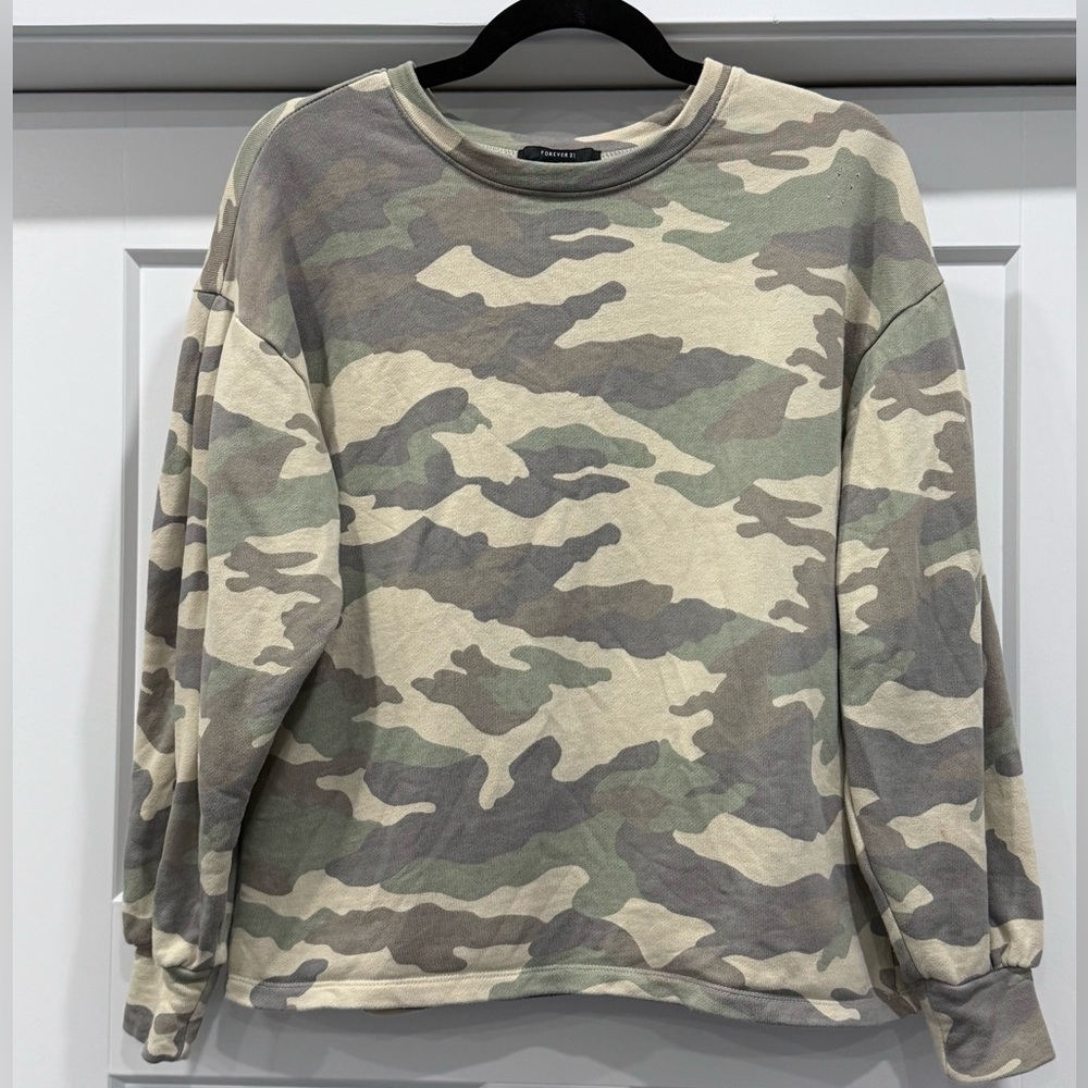 Forever 21 • Crewneck Camo Sweatshirt